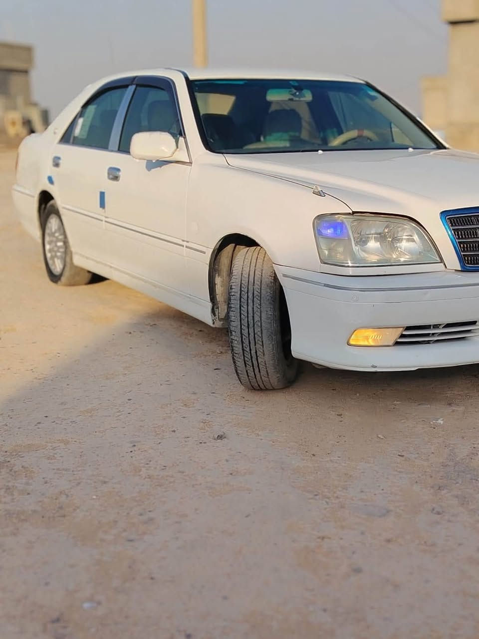 ملكة ادوات للبيع سعر 30 وبيها مجال حك الجيه
ملكة ابيض صدفي دكمتين برده خلفيه  كصه سياره احلى من الصور كير محرك شرط تبريد طخم تاير شرط صدر طب سياره جاهزه على اخر مابيها اي نقص مكان الشرقاط الساحل الايسر 

اني مكلف اتصل صاحب سياره 

***********

