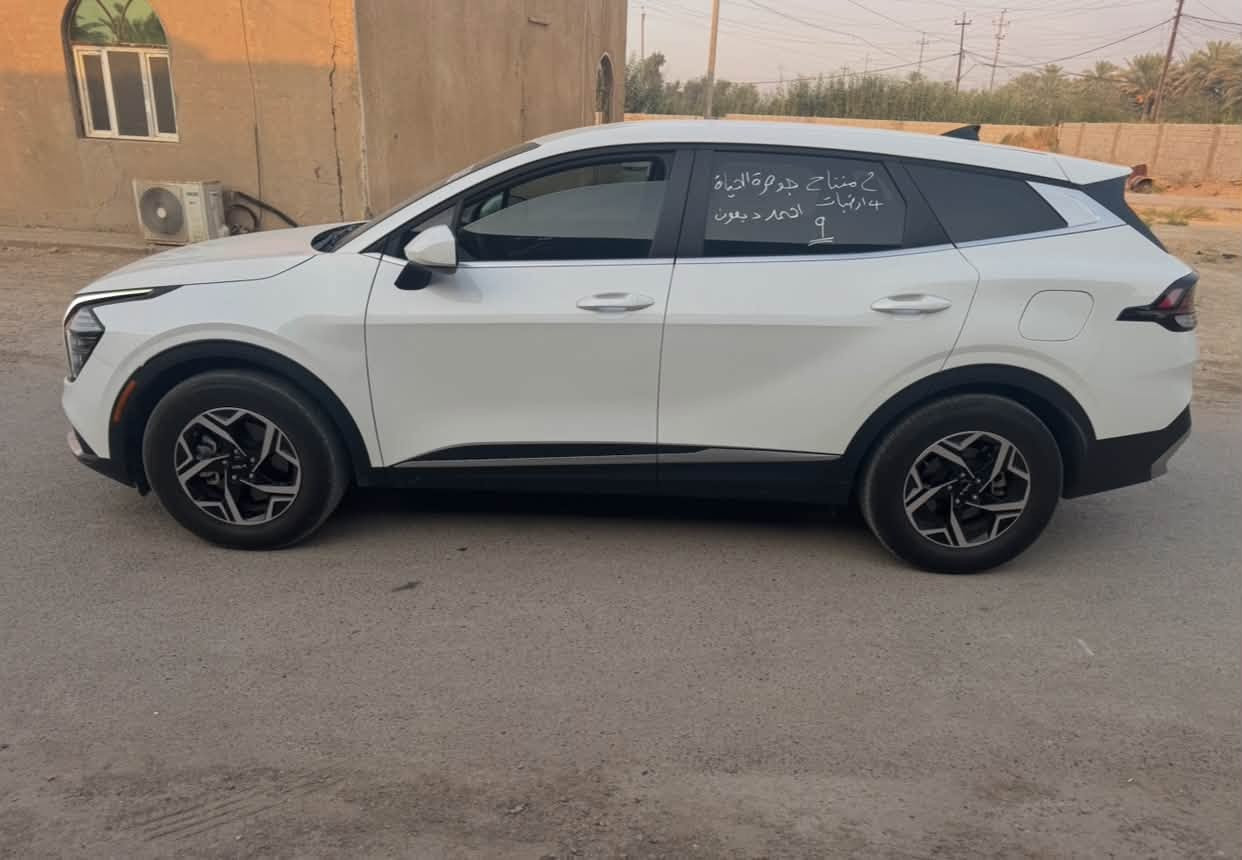 السلام عليكم 

2024 KIA SPORTAGE, LX
كيا سبورتج 2024 
تبديل بنيد مال حاويه اصلي + بارد الجاملغ بدون فتح 
فخذه ولغد وشواصي شرط السونار 
محرك 2500
تبريد قطعتين 
ماشيه 22 مايل فقط 
تبريد قطعتين 
بدون رقم 
رادارات 
مودات قياده
كشنات مخمل 
دخول جديد بسمي 
تترقم جميع المحافظات عدا الإقليم 
السعر خاص او اتصل او تدلل
***********
***********
