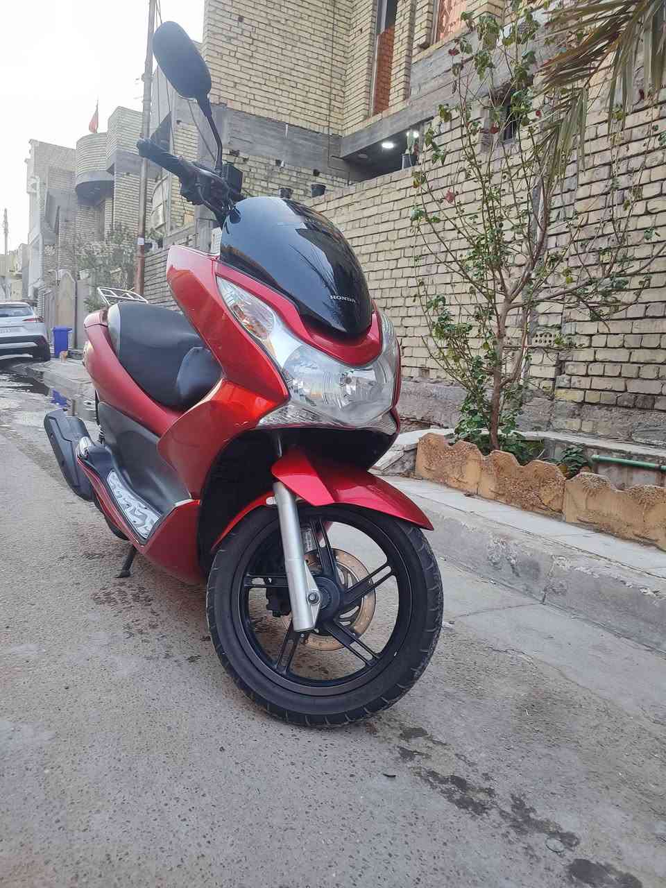 سلام عليكم بي سي اكس جيل اول دراجه مكفوله كفاله عامه مكينه 125 دراجه نضيفه مكاني بغداد بلديات الاتصال على الرقم ***********
