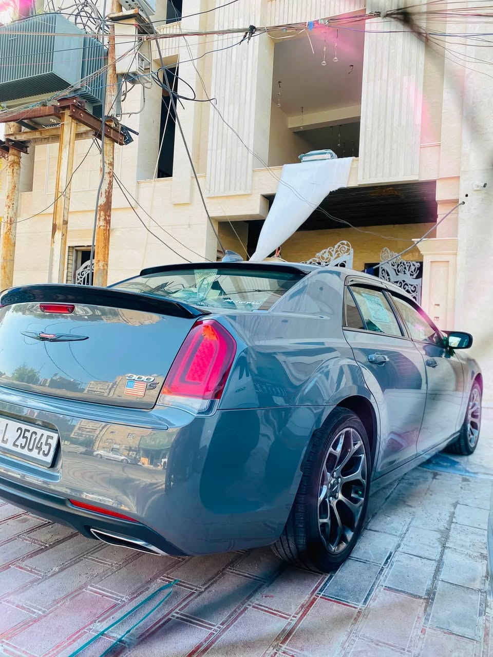 گليزر S300 ابامه 2018 سياره جديده معنه كلمه. ساره. مال بيت تخبل. وجاهزه من كلشي  مكينه كير حداديه كله وكالهً. زيرو. رقم سليمانيه.  مداور ثاني يوم. لون سمنتيً. متواجد وتساب وتصال *********** 
***********
