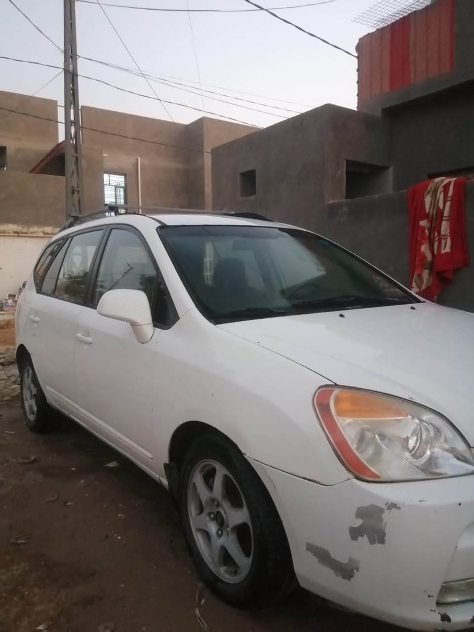 السلام عليكم كيا روندو 
موديل 2009
وارد امريكي
سنوية 2031
مكينة2400
مصبوغة حزام 
سعر 83 ورقة
مكلف بالنشر للاستفسار الاتصال على الرقم  او واتساب  ***********
