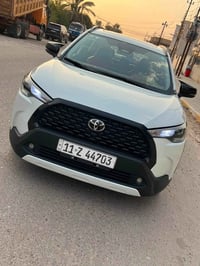 كورلا كروز 2025 /  بيهه بارد بصيط   سيارة فول 1/1   ماشيه 38 الف/  الس...