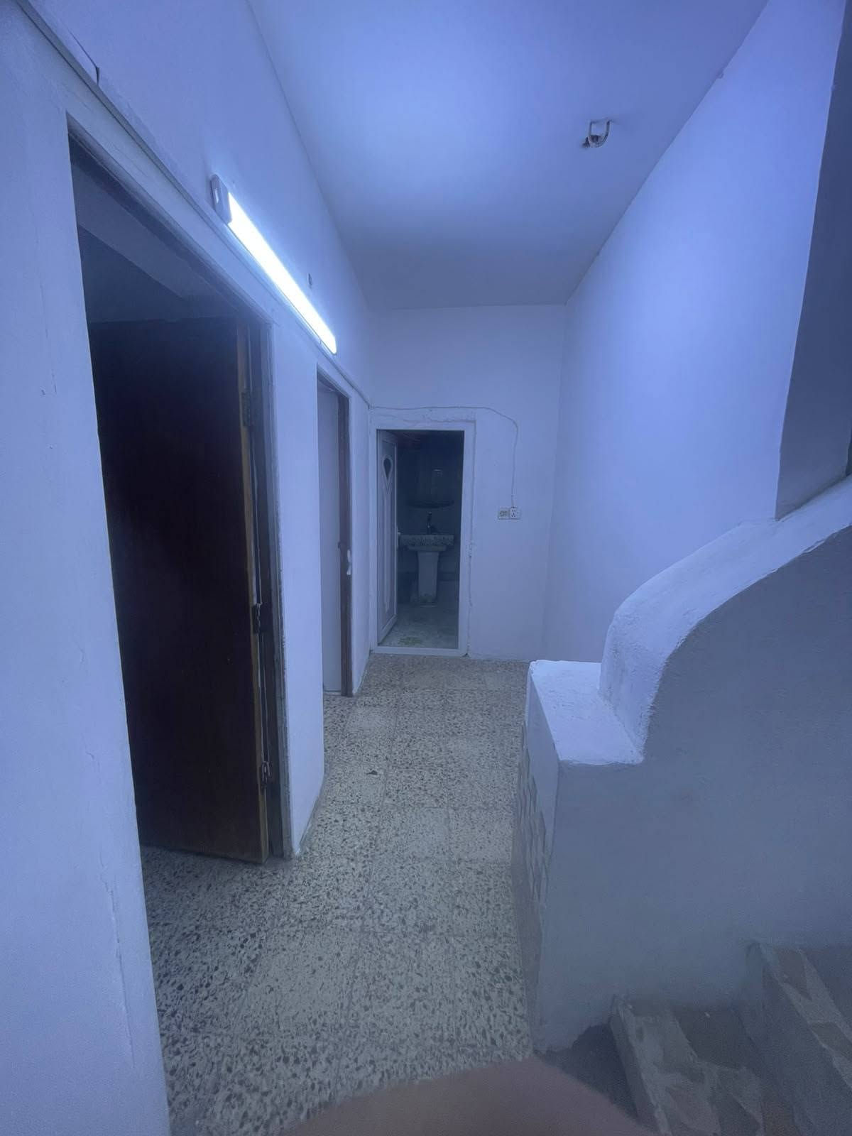 🏠 مشتمل للإيجار في السيدية
📍 طابق أول – معزول عزل تام
📐 المساحة: 300 متر

يتكون من: • غرف نوم عدد 2
• صالة
• مطبخ
• خدمات

📞 للتواصل: ***********
