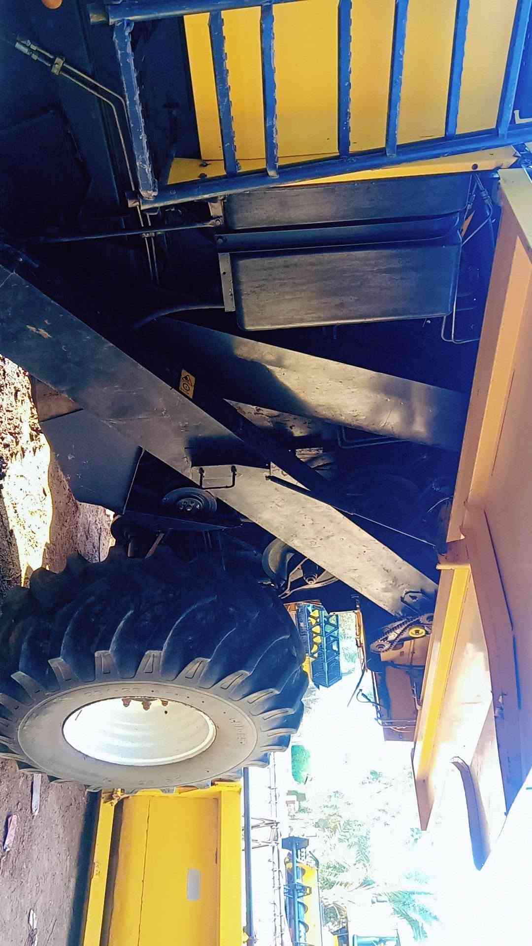 للبيع حاصده نيوهولند TC حجم4050 سنويه ورقم شمالي انكليزي تحويل أتريد وكاله مكينه وضع عل الشركه محرك مكفول كير وهوزنات شركه جاهزه للعمل التفاصيل أكثر اتصل على الرقم *********** العنوان نجف ناحية العباسيه
