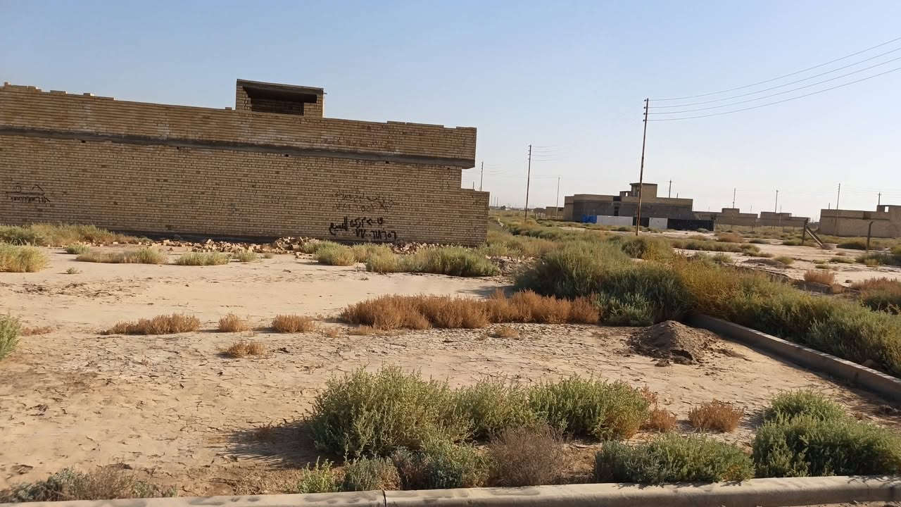 سلام عليكم شباب قطعة ارض لبيع
المساحه ٢٠٠ متر ركن  مقابل قطع وزاره الداخليه 
العطعه سند 25 مكانهة بوب الشام سعرهة مناسب تصل وبيك خير وتدلل ***********
