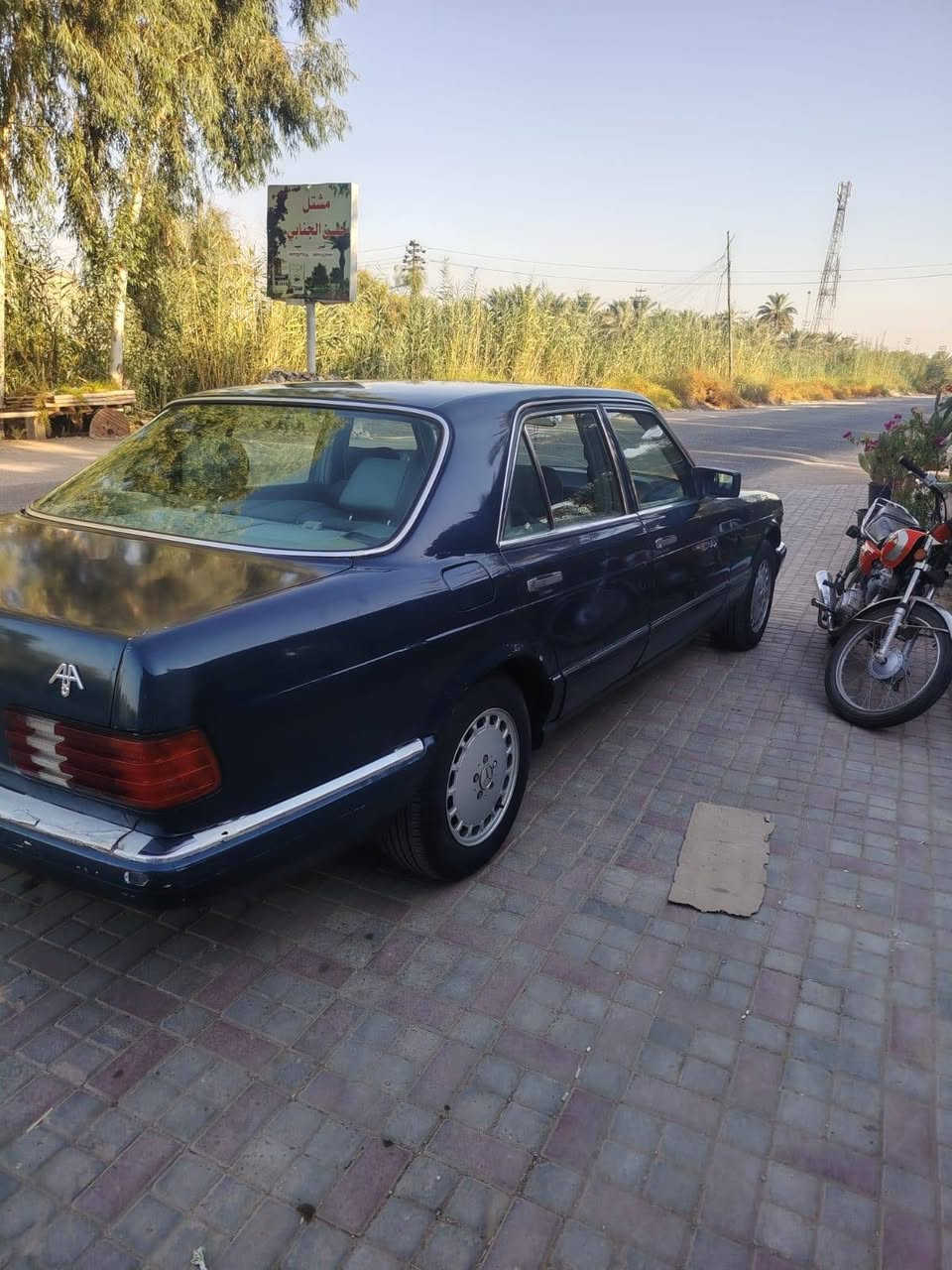سلام عليكم مارسدس جامبو موديل ٩١ باب قصير مكينه جديد وكير جديد حداديه خير من آلله باتري جديد دبل هورن دبل مروحه قواعد مكفوله السعر ٤٨ أتصال ***********

