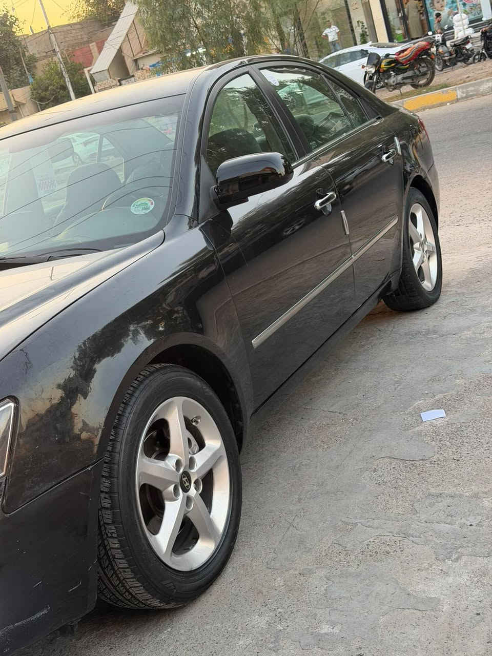 سلام عليكم لبيع سوناتا موديل 8 وراد امريكي ضرار جاملغ امامي وبل قبق الجنطه فقط بدون دواخل بدون سونار موجود الغود بدون شواصي سياره ليبل واحد مكينه 6 سلندر مكينه وكير مكفولات وخير من الله تبريد ثلج صدر خلفي امامي جديد سعرها 90 وبيهه شي قليل حك الجي مكاني ديالي بعقوبه التحرير ***********
