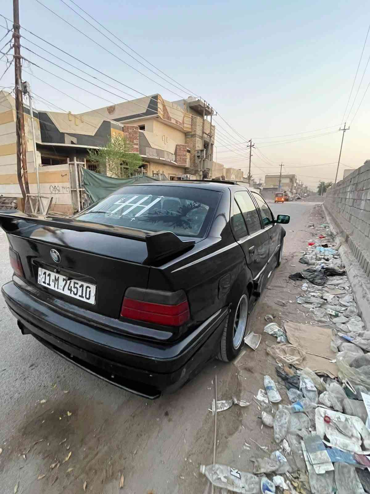 سلام عليكم بي إم E36 للبيع فقط مكينه ٦  خير من الله كير fz عادي بيه داش كام سياره مصبوغه جامله امامي صبغه طافي بس بجمه مو زين صدر 50 ٪؜ سنويه اقل شهر من سقطت تحويل مباشر صاحبه بريد تحويل مكان سياره بغداد البياع ***********.  سعر ٢٩ قفله
