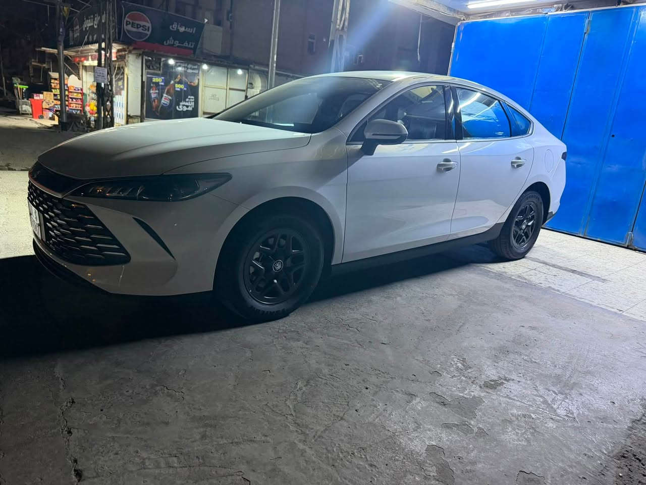 🚗 BYD Qin Plus 2025
بي واي دي كن بلاس 2025

داخل زيتوني المميز بلكن هايبرد مثبت لوحات وسنوية بأسمي تحويل ثاني يوم 

ماشية4000 كليومتر فقط

 ملحقات كاملة شاحنة اصلية وكارت 

ابرز المواصفات : 

🔵بصمة تشغيل ودخول ذكي 

🔵 عداد رقمي بالكامل (ديجتال)

🔵مقاعد جلد ابيض 

🔵 تحكم ستيرن جهتين

‏🔵تحديد مسار طريق 

🔵تحكم بريك رياضي + بريك كموفرت 

🔵حساس امامي خلفي 

🔵 اشاير مري 

🔵 كامرة خلفية مع حساسات

🔵بكلايت لد 

🔵هاندر بريك بصمه اوتو هولد 

🔵شاشة و تبريد بالشاشة 

🔵لايت ليد لايت اوتو  + لد صباحي 

🔵تبريد قطعتين 

🛣️ مدى قيادة يصل إلى 2100 كم

⚡ قيادة كهربائية حتى 55 كم

السعر 18,800بيها شي قليل حك الجيه

العنوان /بغداد حي البنوك 

للتواصل :*********** متوفر واتساب
