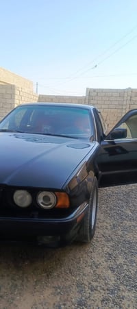 بي ام • موديل ١٩٩٠ • گير عادي