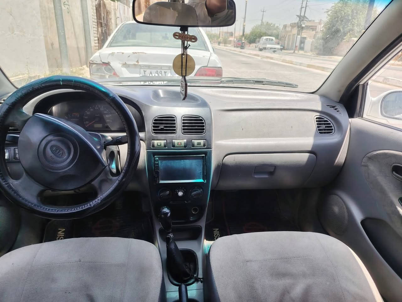 السلام عليكم ورحمة الله
كيه ريو للبيع موديل 2000 تدفئه وتبريد ثلج 🥶 سنويه مشروع وطني لل2028 شرط التحويل 
مع بطاقة بانزين 
 سيارة بيه صبغ انطيها حزام گير محرك صدر ب شرط تايرات نص عمر كهربائياته كله شغاله 
حتى سنتر لوك شغال 
 السعر 37 وبيه مجال 
للأستفسار اتصل وتدلل 
 (***********)
(***********)
بيع نقد
