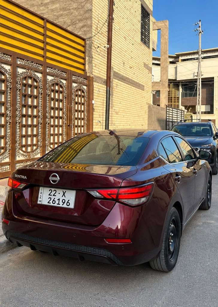 نيسان سنترا 2025 SV

* المحرك: 2.0 لتر، 4 سلندر بنزين
* القوة: 149 حصان
* العزم: 146 lb-ft ≈ 198 نيوتن.م
* القير: Xtronic CVT
* الدفع: أمامي FWD
* الفرامل: أقراص أمامية وخلفية في فئة SV
* تشغيل بصمة/زر Push Button
* مفتاح Nissan Intelligent Key
ماشيه ١٨ الف 
دخول جديد
سنويه جديده
بصمه  ابواب +بصمك جنطه
حساسات
كامره خلفيه
شاشه كاربلي كامره دواره
تحديد مسار
انظمة القياده ( eco+normal+sport)
مثبت سرعه
حادث اقل الشبر البنيد بامريكة
داخل العراق باب السائق
ما مصلح
السعر ١٤٨ و بيها مجال
📞 +964 773 523 1756 البصرة, العراق
