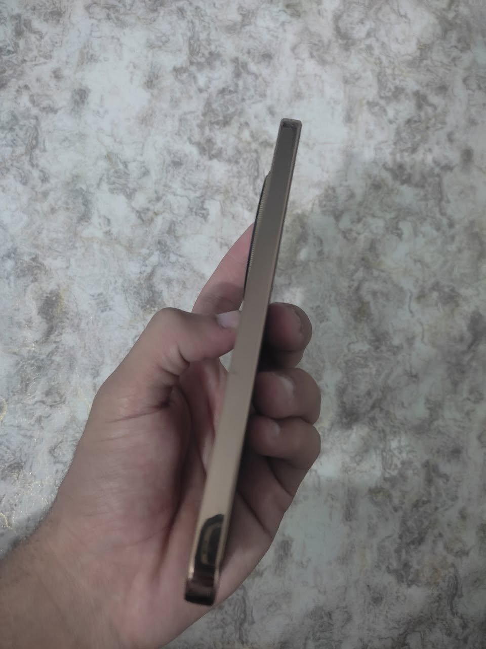 هونر X9d 5G • ماروني • ٢٥٦ جيجا ١٢ رام