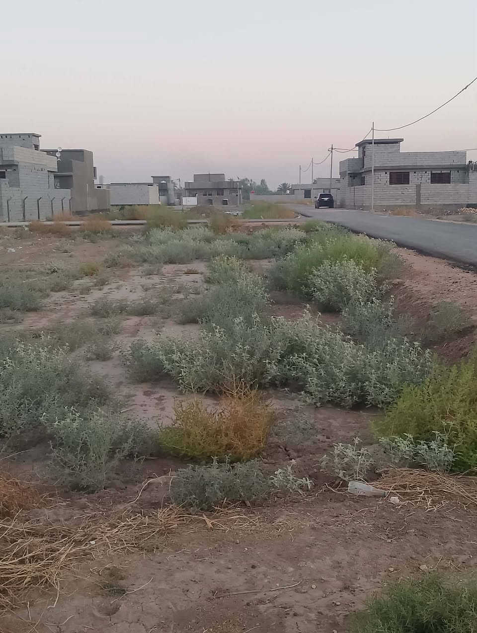 قطع سكنيه للبيع مع جميع الخدمات ماي كهرباء و ضوئي المساحه 200م الموقع حي المهندسين النموذجي الثاني قرب مستشفى الامام علي اقرب مدرسه زلفى للبنين السعر خاص الاستفسار على الهاتف واكو واتساب الحي يبعد عن المستشفى 500م القطع سند 17 زراعي *********** ***********
