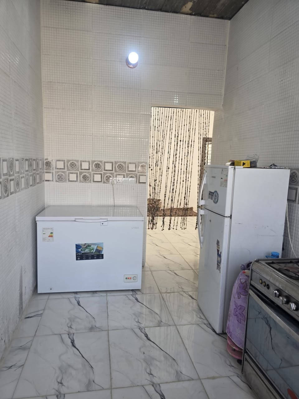 🏡 فرصتك لامتلاك العقار اللي تحلم بيه… تبدأ من هنا. اختيارات مميزة، مواقع جيدة، وأسعار تستحق الاهتمام. 
#للــــــــــــــــبيع منــــــــــــــزل مــــــــــــــــساحة١٣٠مــــتر 
 طـــــابو زراعي سند ٢٥ تحويل ثاني 
تفاصيـــــــــــل الدار
إستقبال 
غرفة نوم عدد ١طابق الأرضي 
غرفة نوم عدد ١طابق الثاني.  
مع صالة كبيره 
مطبخ حار
مع مجموعة صحيات داخليه وخارج 
موقع ممـــــــــــــيـز🫰
العنوان صلاح الدين قضاء بلــد حي الأمير خلف كوفي الفرات سابقا 
*********** واتساب
أو مراجعة مكتب التميمي للعقار العنوان صلاح الدين قضاء بلد شارع سيد محمد ع قرب مجمع البركات
