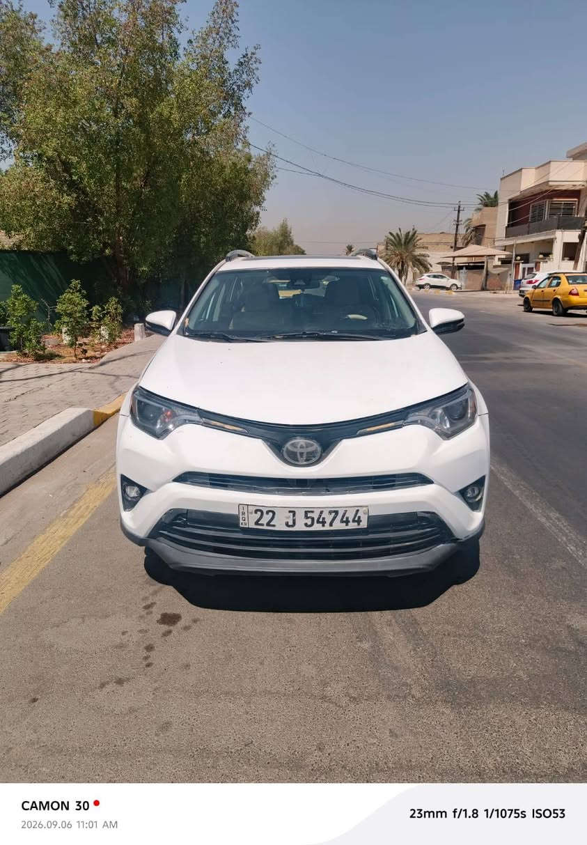 السلام عليكم للبيع تيوتا راف فور RAV 4
موديل 2018 مواصفات XLE يعني لمتدد 
حادث مال امريكا جاملغ جه السايق والبنيد 
رقم اربيل سنويه مجدده
وبل عراق صار بيها جاملغين الخلفيات صبغ بدون
اي دواخل ودعاميات مصبوغات ثنينهن السياره عليها تخم 
تاير جديد السياره جاهزه تراي وين ميعجبك اكفلك السياره من 
اللغود والشواصي والدواخل 
 غير متواجد عل فيس اتصال فقط 
***********
السعر 140 وبيها مجال شي قليل 
العنوان بغداد الأمين

