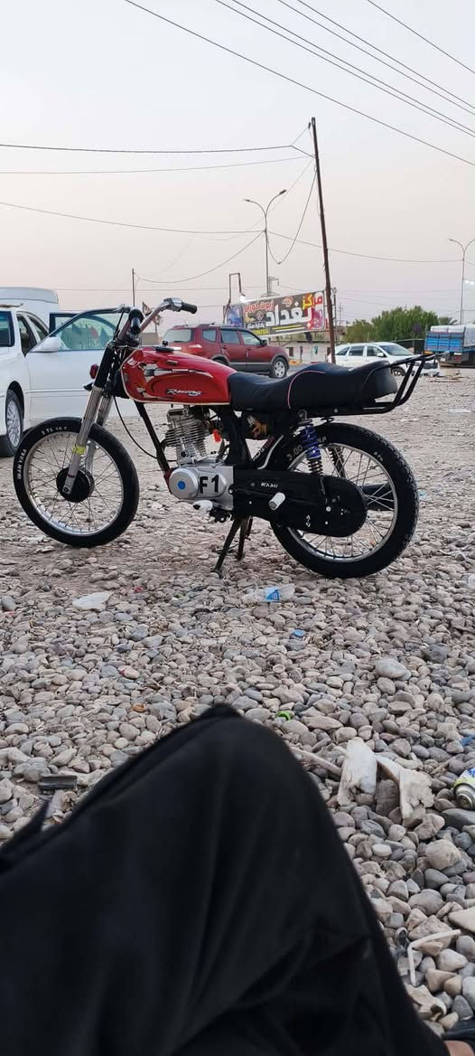 دراجة البيع الشاصي موديل 2016المكينة 2023السعر 400وبيهة مجال دراجة كلك كلك رقم الهاتف ***********
