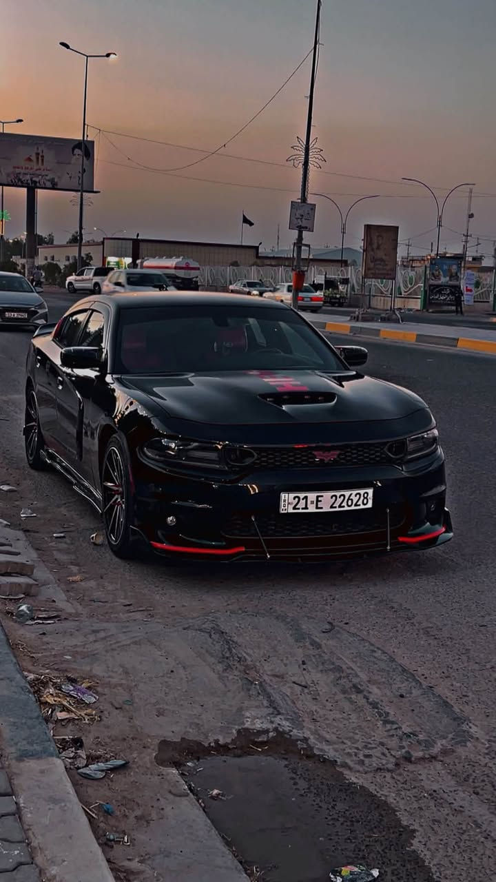 2016 Dodge Charger SXT V6
132 ML
• Engine: 3.6L V6
• Trim: SXT
• Model Year: 2016
• Transmission: Automatic
تو ويل وارد كندي كلين تايتل بالعراق صار بيها طخه باب وجاملغ السايق وتبدل نفس اللون بدون ايرباك 
مواصفاتها عاديه بس اني مزود عليها مواصفات مثلا 
شفتات ستيرن 150 $ دمام خلفي هوه وشده 250 $ شاشه جبيره اصليه SRT 400 $
ويل 20 جديد وحيل نضيف 500 $ تخم تاير امامي 245 وخلفي 275 تخم استدات طلقه 
داعميات امامي خلفي SRT 
دركه رياضي 250 $ وسستم اناره داخليه متغيره 100 $ 
مازدات اصليه ولد وعدسه متغير وبلوجكترات اصليه 500 $ كزوزت موبار منفصل اصلي قفايص 300 $ صوتها يجنن ولا جنها V6 وكت كامل SRT من سبايدر ودوس وسكوبات بيبان وجام ولحايه ودفيوزر وحلوك CORSA 
سستم دواخل كاربون فايبر 100 $ دواخلها شوط شركه حيل نضيفه فلنجات اماميه مشيفه رياضيه 150 $ دسكات موبار صدر رايسنك الاصلي دبلات جدد اصليه بلكات شابيون بلاديات دبل فان المراوح 600 الف هنه والولد 82 يعني انسى شي اسمه حماوه 
وعليها برمجه دعسه وفتح فصله يم ايلياس 
عليها سترس بار اصلي وشوته رياضيه KN 200 $ 
اويل كاتج كان 
راديتر جديد واتر بم جديد دهل كله لوكاس 5/20 وفلاتر اصليه وبانزين كله محسن شرط احمر اديرلها وفيتبم جديد موبار تفصيخ البنيد مالها محدث فقط والسياره باسمي شخصيا رقم سليمانيه السياره هواي مصروف عليها الله شاهد 
سعرها 178 وبيها مجال بسيط ومكانها بغداد 
***********
قبل اسبوعين مطلعها من مركز بوليش ونانو سيراميك عنايه متكامله وباتر AC DELCO اصلي
