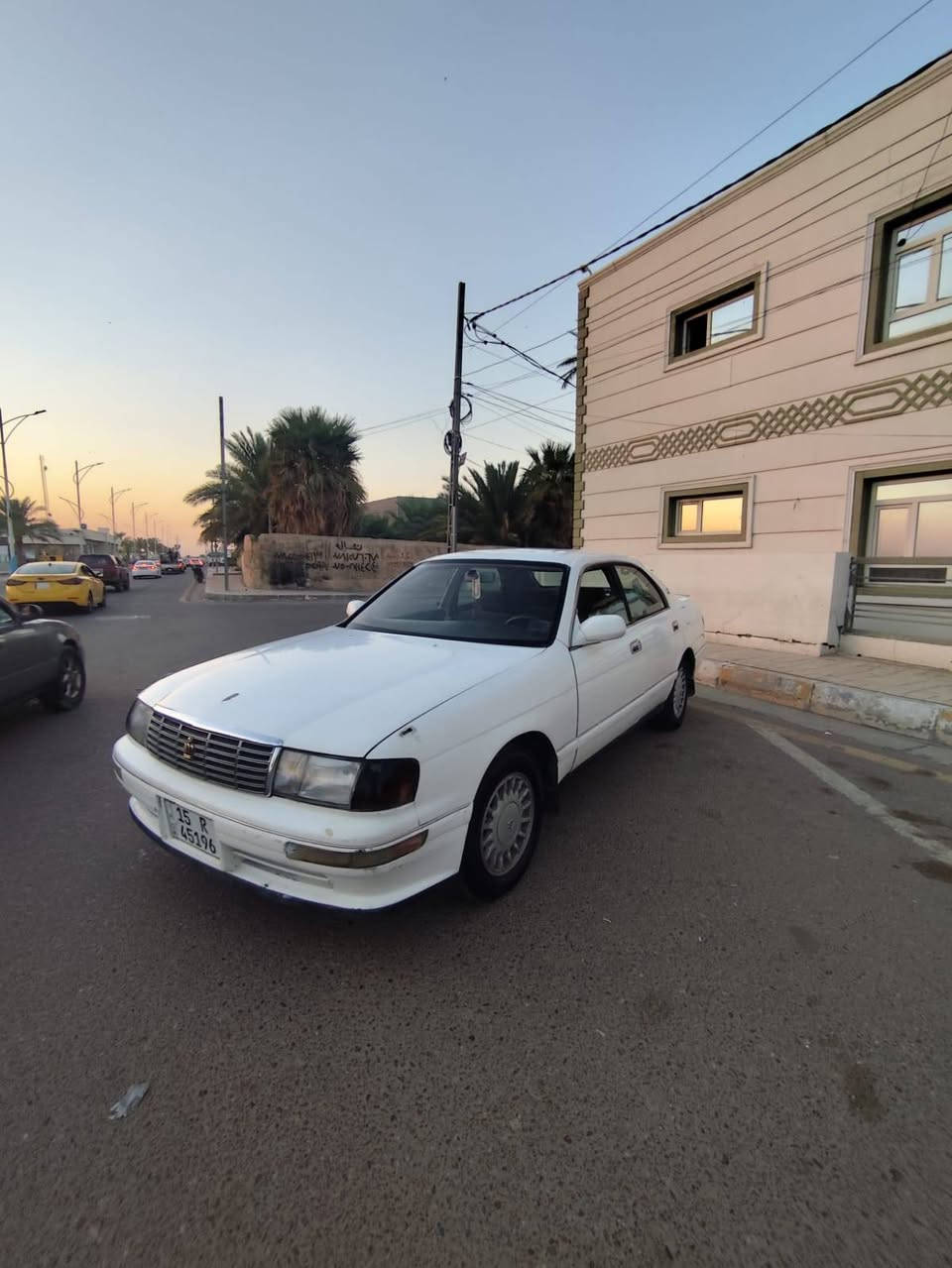 سلام عليكم تويوتا بطه موديل 1995 مكفوله من الكصه ونقل جثه وعيب شرعي محرك 2500 مصبوغه عام جمالي مكينه وكير نضيفات حداديه جديده نقص تبريد فقط كلشي شغال بيهه رقم انبار تحويل ثاني يوم  مكان السيارة الانبار الفلوجة سعره 48 الاستفسار الاتصال ***********
