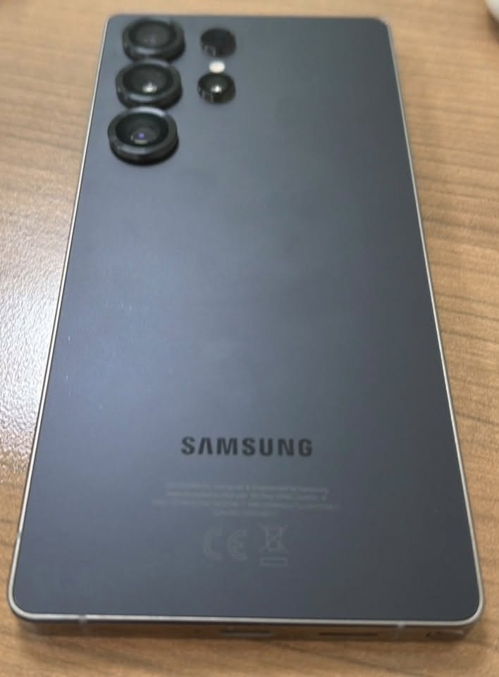 Samsung S25 الترا
1 تيرا 
اسود
مستعمل فترة قصيرة، نظيف ١٠٠٪؜ مابي اي عيب 
السعر 1,350,000 دينار بي مجال بسيط

اربيل
*********** واتساب
