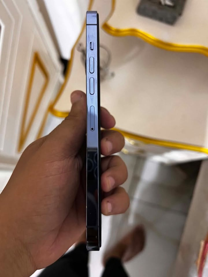 جهاز آيفون 13 برو ماكس ذاكره 256 بطاريه 86 بلاديه جهاز مداخل صيانه ونضافته ٩٥  رقمي *********** سعر الجهاز ٧٥٠ ألف وبي مجال قليل للشراي
