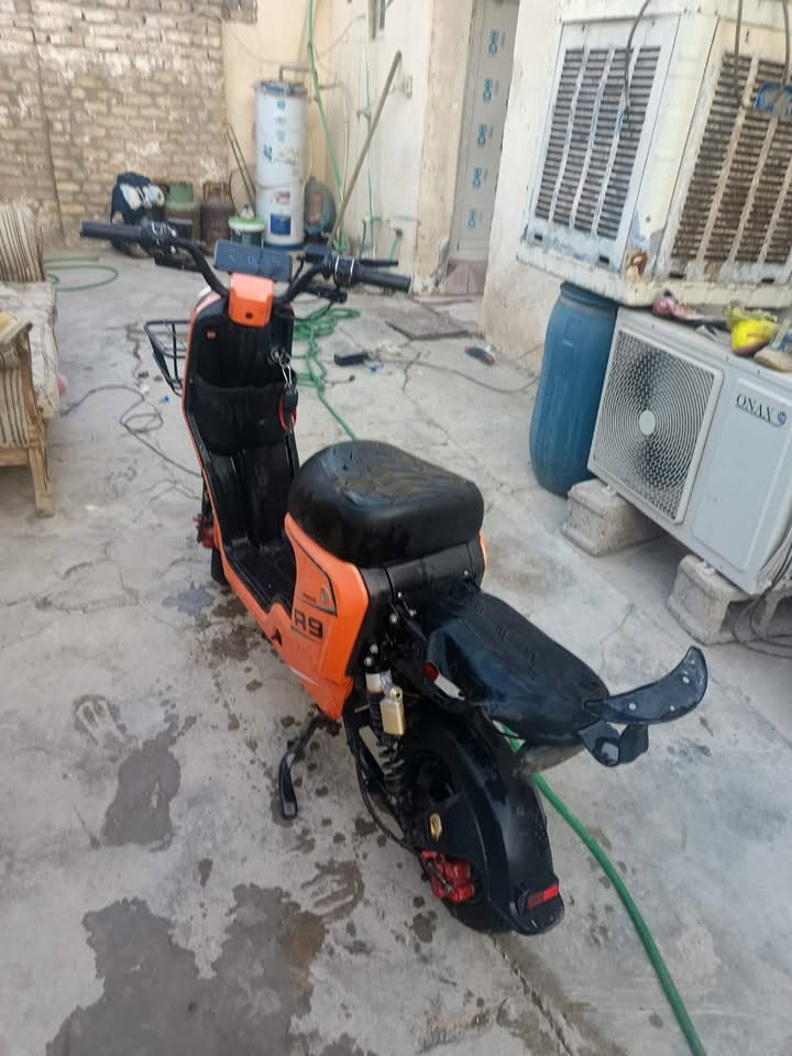 دراجة شحن • ار 9 • بدون بطاريات