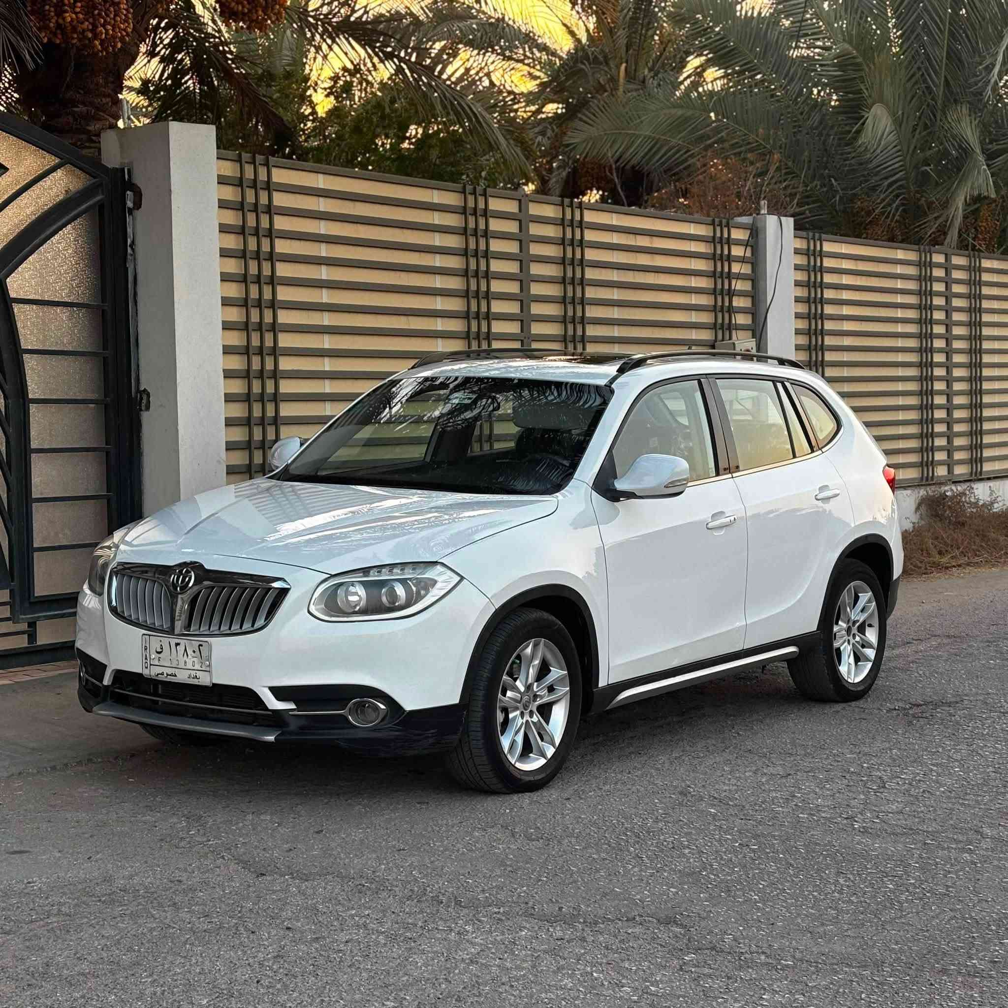 برليانس V5
Brilliance V5
2014
بعداد 106 الف كيلو متر فقط
للبيع سيارة رقم بغداد
بدون ضربة بدون صبغ بدون تبديل بدون فتح بدون شخوط
فقط بارد بنهاية الجاملغ الامامي جهة السايق مقدار اقل الشبر اقل الشبر 
كير محركة كهربائيات ع وضع الشركة والبلاد 
مابيه شي مو شغال تبريد ثلج تدفئة شغالة
السيارة مابيه نقص
وفول مواصفات
بصة تشغل
بصمة ابواب 
جنطة لمس
يدات نيكل
داخل مطعم بنيكل
شاشة تبريد 
بيه فقط الحدادية الامامية 80%
مكان السيارة بابل الحله
السعر 72 فقط

للاستفسار 
***********
