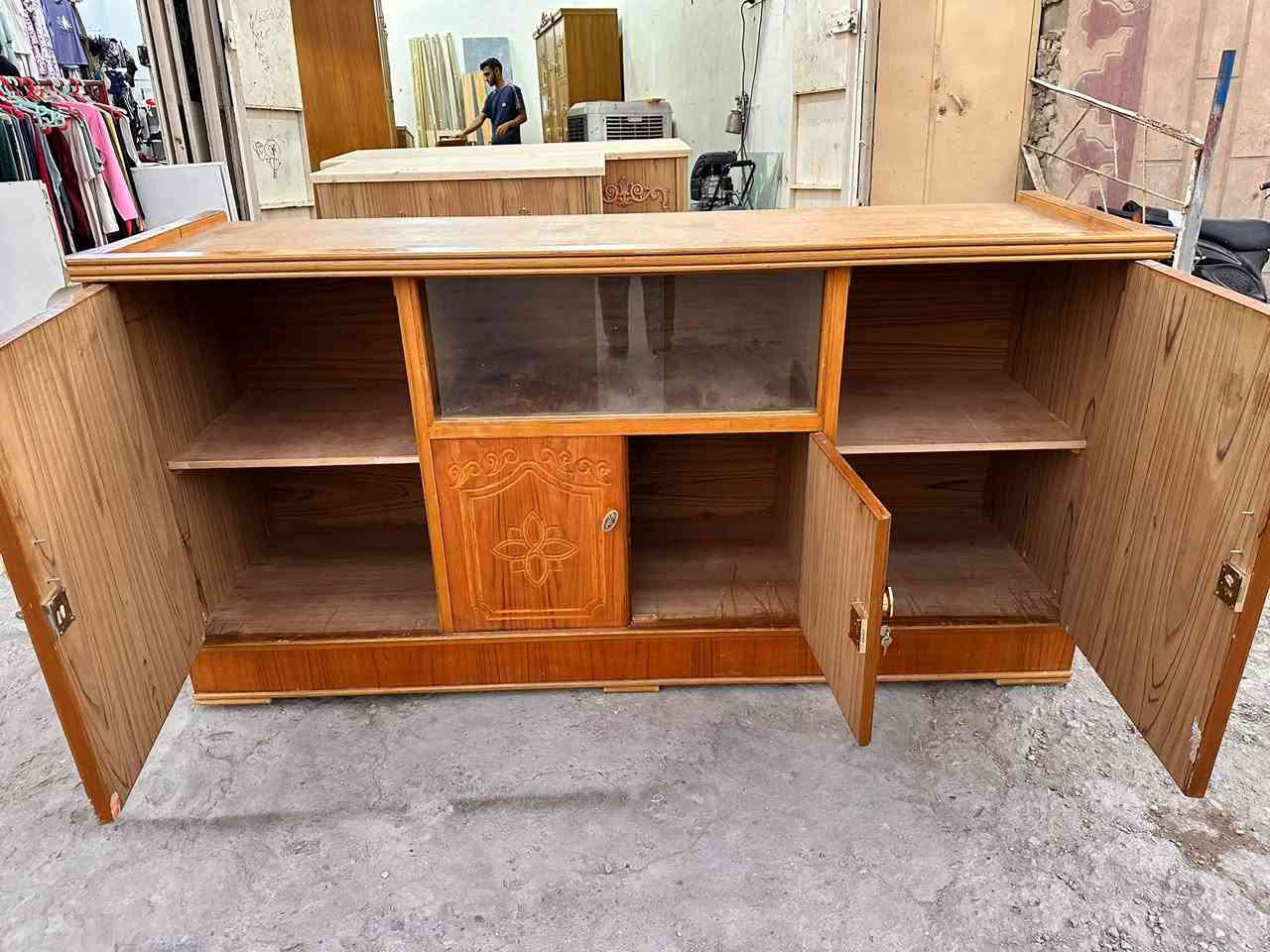 بوفيه مستخدمه استخدام قليل داخل واخارج صاج قاعده وفرش بلوك ١٨ ملم سويج أصلي ***********
