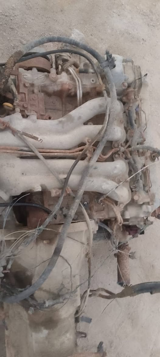 السلام عليكم محرك للبيع +كير مثل ماواضح بصوره السعر خاص او اتصال برقم ***********
العنوان البصره الهارثه
