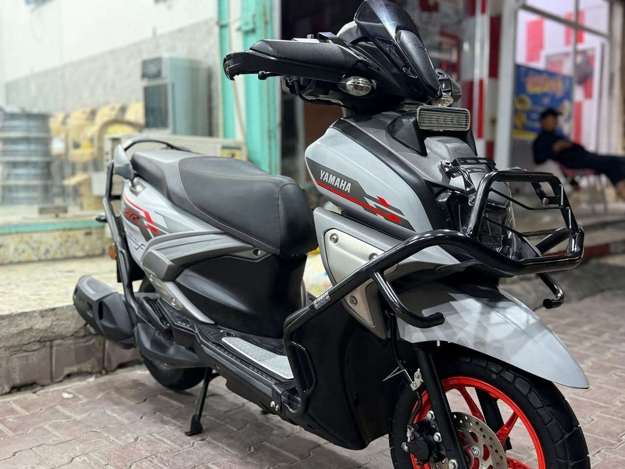 ســلام عليڪم 🤝
⭕️YAMAHA ZR  2024😉
🩸مكفوله استخدام قليل 🦅
‎
‏‎للاستفسار ***********☎️  .الحيدريه شارع المحافظه
 ‏‎متوفر 🟢 بيع 🔴 شراء 🟣 مراوس🚦اقصاد⭐️
