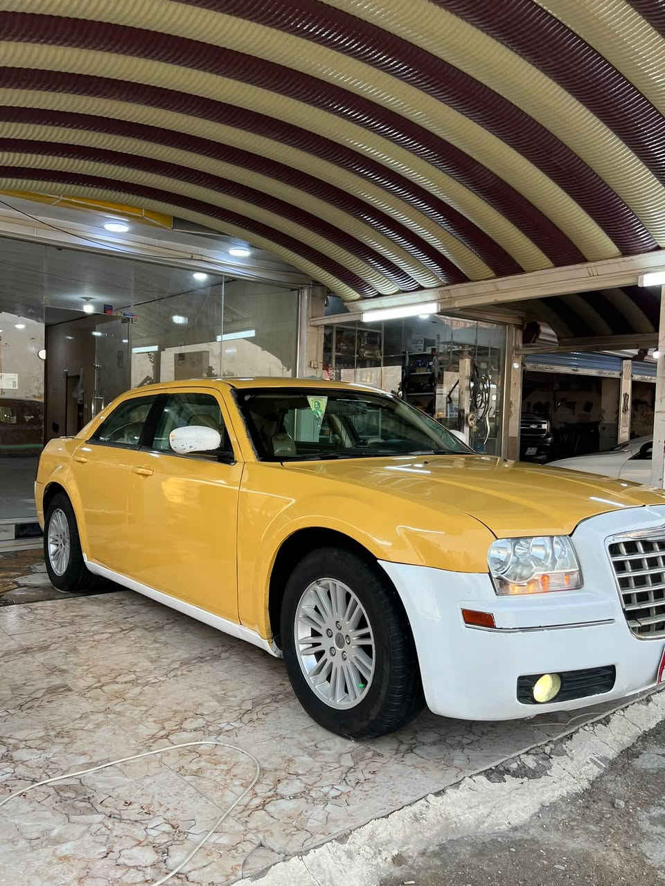 سلام عليكم اوباما مديل 2010 رقم بابل بيه جاملغ امامي تبديل فقط محرك 3500 جاهزه سياره كبل لشغل مدوشه عام جلاتين محرك كير وحداده وتبريد وتخم تاير وكهربائيات كله جديد دينار ماتصرف عليه سعر 105 وبيه مجال مكاني ناصريه مركز شراي يتصل ***********
