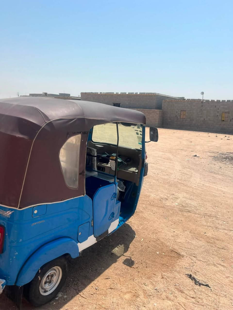 تكتك وراق سحب محرك كفاله شرط الفحص البدي شوف العين بي شغلات بسيطه رحمه الوالديك مو شراي لاتتصل وقره منشور قبل لا تراسل السعر 5300المكان بصره ***********
