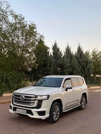 لاندكروز ٢٠٢٤ • V6 • بدون صبغ