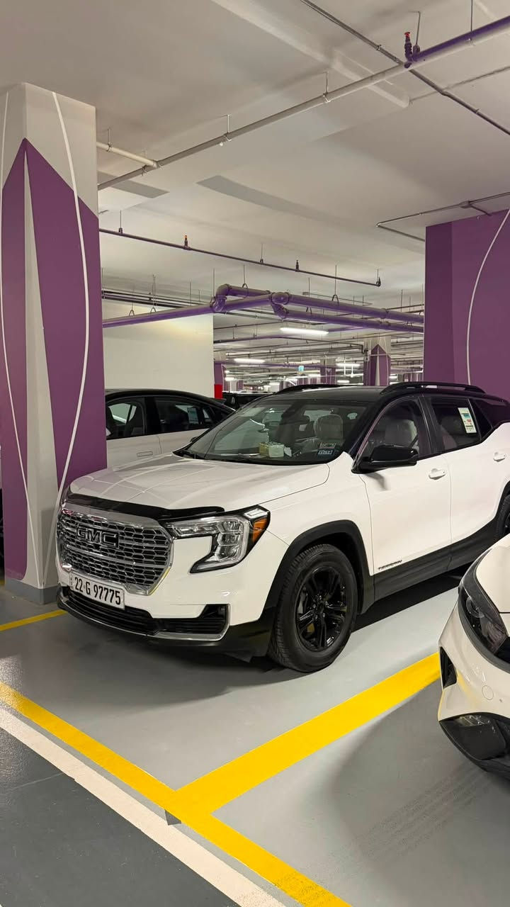 GMC مديل 2022
حادثها كما موضح بصور بدون ايرباك وصبغ في الباب

⭕ ***********
⭕️ المواصفات
-حجم المحرك 1500 تيربو. 

✔️ بصمة 4 أبواب
✔️ شاشة
✔️ كاميرا خلفية
✔️ حساسات خلفية
✔️ تحكمات ستيرن
✔️ هيتر كشنات
✔️ رادار أمامي / خلفي / جانبي
✔️ تحديد مسار
✔️ تحكم دكم بالستيرن
✔️ تبريد أمامي وخلفي
✔️ ليدات أمامية نهارية وليلية
✔️ ليدات خلفية

السعر خاص
