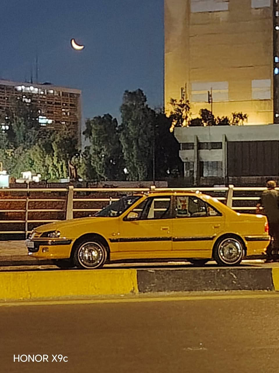 سلام عليكم بيجو بارص 15 تبريد ثلج كهربايات كلها شغاله تخم تاير بلاديه بعنه الكلمه بعد حله من الصور لاضربه ولا معجون ابيع بدون غراض العنوان الشعب ***********
