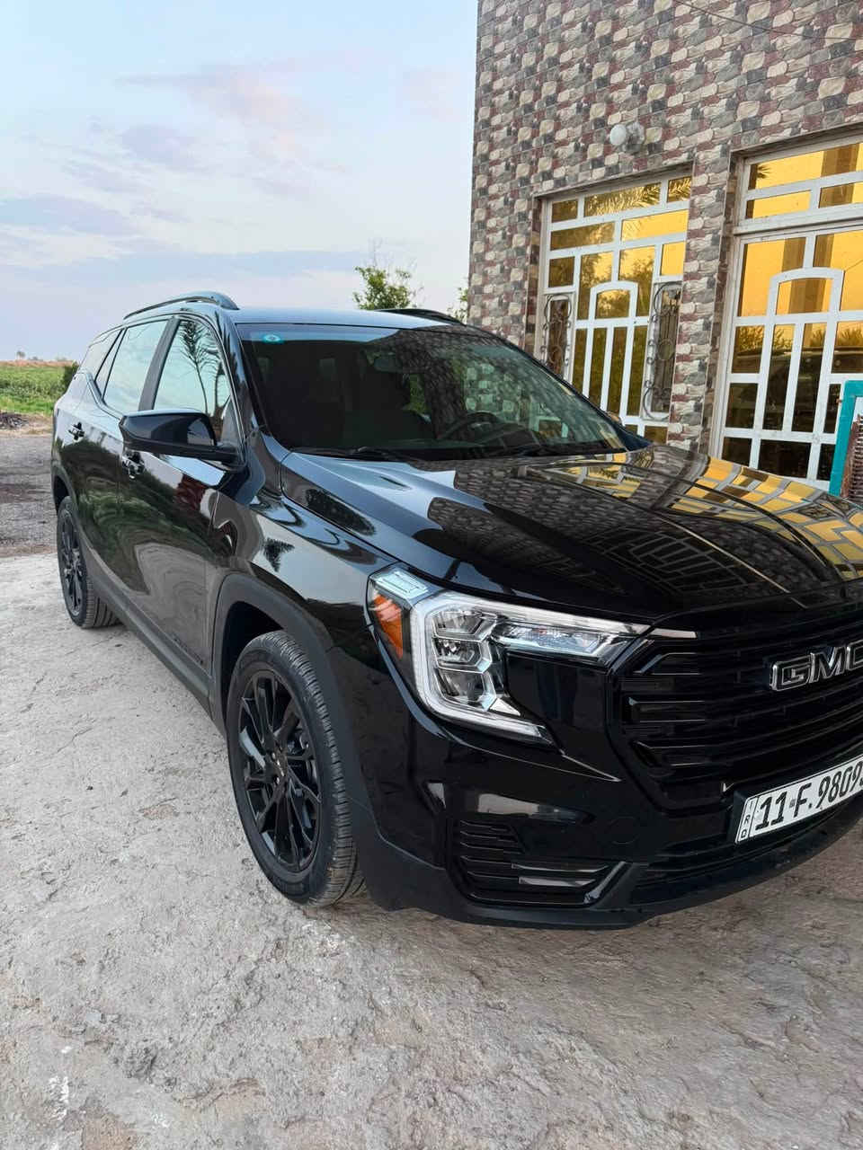 🚘 GMC Terrain SLE Black Edition 2023
• محرك 1.5 Turbo اقتصادي واعتمادي
• ماشية فقط 28 ألف ميل
• رادار
• تتبع مسار
• كاميرا خلفية
• Apple CarPlay
• كشنات تدفئة
• كير أوتوماتيك
• عزل ممتاز وقيادة مريحة
• Black Edition بشكل رياضي ومميز

السيارة حادثها خلفي مثل ما موضح بالصور، وكلشي واضح للمشتري بدون إخفاء.

📍 رقم بغداد باسمي — تحويل مباشر

والجرب الـ Terrain يعرف شكد سيارة عملية، مريحة واقتصادية بالاستخدام اليومي.

💵 المطلوب: 18,800$
📞 للاستفسار: ***********
