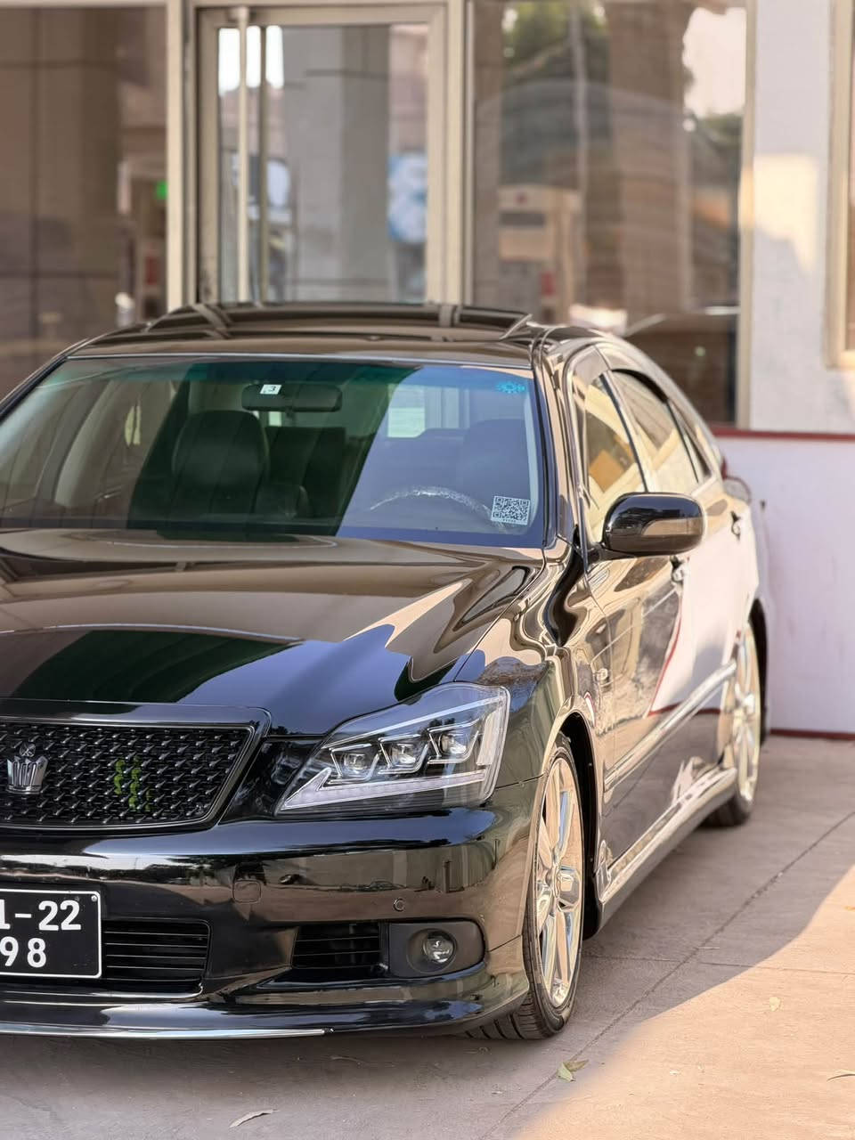 184 ساغ  ساغ بئ بوياغ باركودى ورگيراوة بس پليتى ماوة ئةوةى مسرف بيت بوى كراوة
سلايد  جلد  هيتر  بئ دوكةل هموگيانى بةشةرت يك توز پيدى ئارى هةية يك چاملغ بة 
بيلاد بوى گوراوة لةسةر كودى خوى هتابلى جوانو پاك ماوةتةوة  پيويست بةوةسف ناكات

بمبورن جوابى كومينت نادةمو لةكةل ريزم 
ژم
***********
كةلار
واتصاب
ڤايبةر
