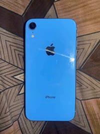 ايفون XR • ٦٤ • بطارية ٧٤