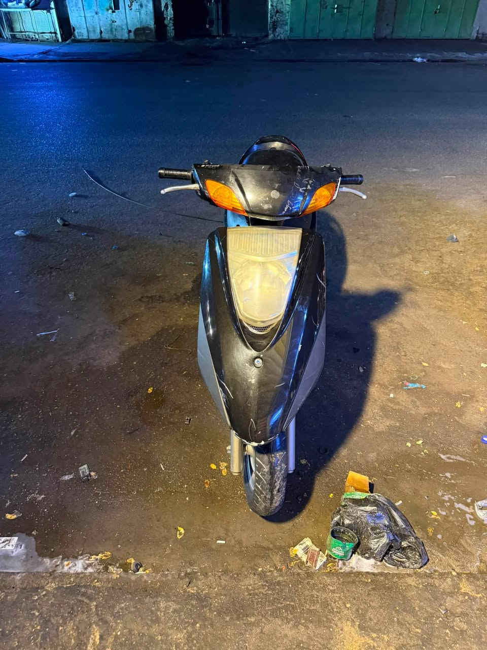 للبيع بريز شرط الدراجه لوك جديده ممفتوح بيها برعي جيب فيتر 
وفحص سعر 550 عنوان شارع حيفا رقم هاتف ***********
