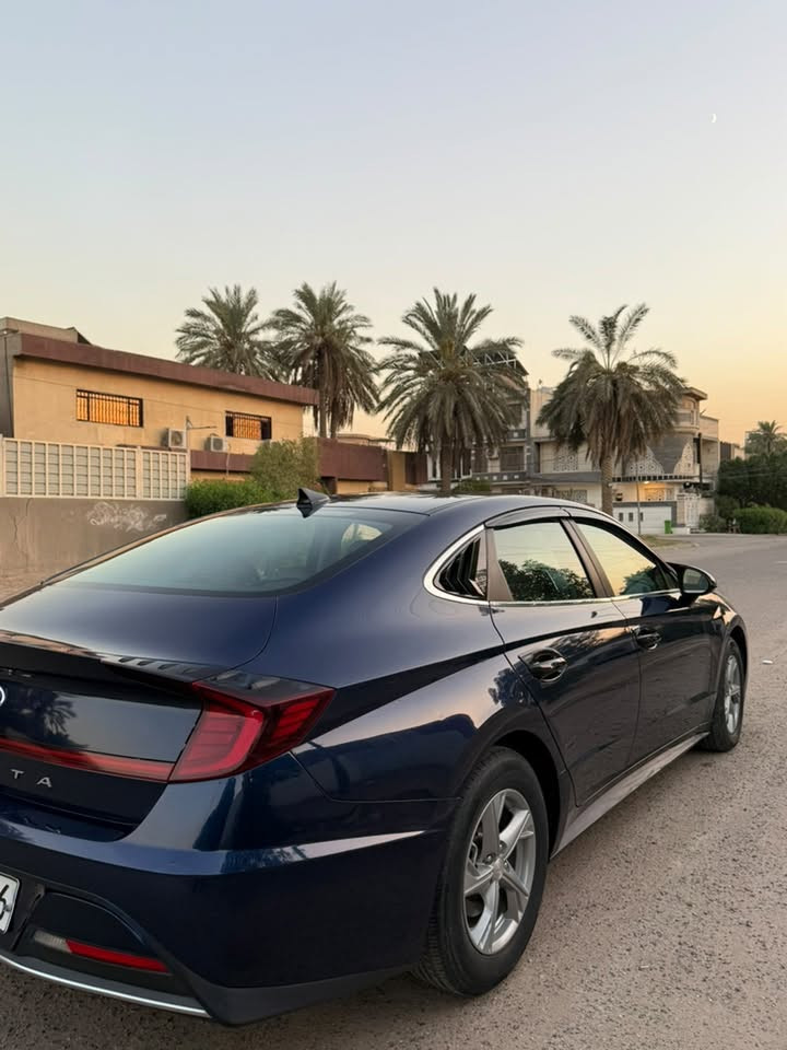السلام عليكم سوناتا 21
رقم اربيل باسمي سنوية وهزة جديدة
مكينه ٢٥٠٠ تنفس طبيعي 

ماشية فقط ٤٤ الف ، قطعه وحده صبغ جاملع امامي بدون شاصي بدون لغود كفالة

مواصفات
 شاشه جبيره وابل كار بلي وايرلس بدون واير
تحديد مسار رادار امامي اوتو بريك ، مثبت سرعه ، تراكشن
٥ مودات قياسه ، اوتو هولد اوتو ستوب - وغيرهن

السياره جديدة  وداخلها وكالة ، ومكينه وكير مكفول وكامله مابيها اي نقص 
تبريدها ثلج وترايها حلو لان ماماشية

السعر 155 ورقة  ، 
مكان السياره بغداد  شارع فلسطين

‭***********‬ للاتصال 
***********
