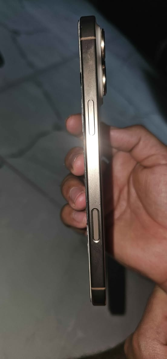 ايفون 16 برو ماكس للبيع  
للاستفسار 
*********** كربلاء, العراق
