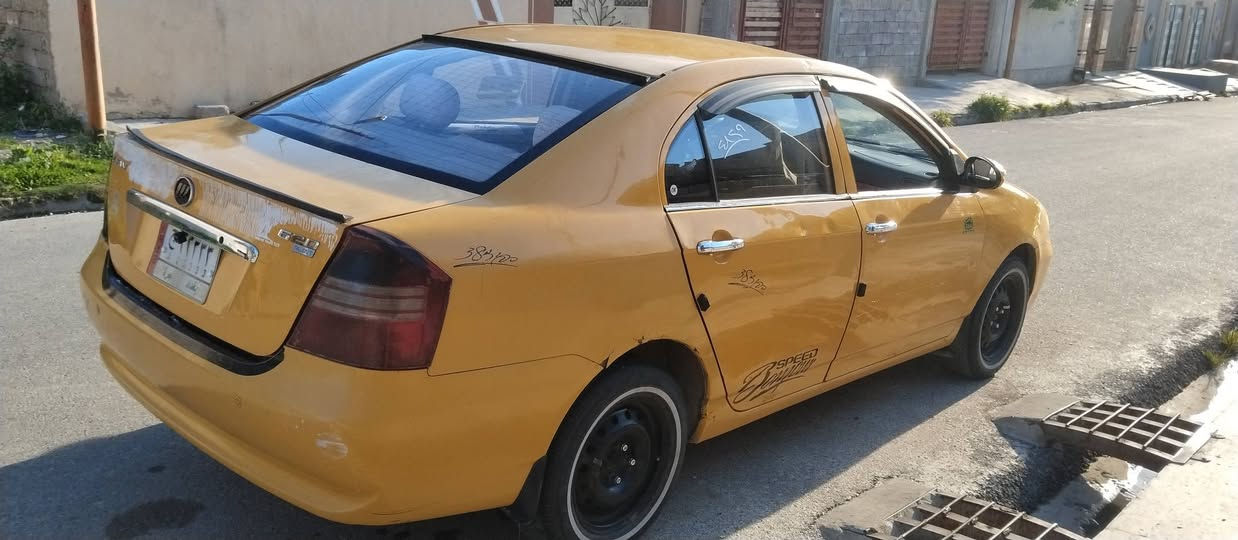 للبيع أو مراوس

السعر 40 مجال قليل 
هيئه مصفره كوبون بنزين موجود 
تبريد تدفئه شغال 
 رقم بغداد الشرعي بالموصل
استفسار اكثر رقم الموبايل 
***********
