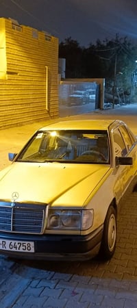 للبيع!!  مارسدس موديل ٩١ سياره نضيفه بمعنه الكلمه..  مصبوغه عام  مكينه...