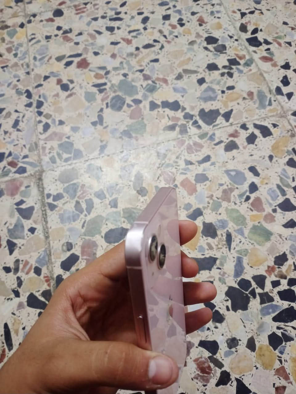 ايفون ١٣ ؏َـاديہَ
ححبيبى الجهاز كلش نضيف بس بي هاذني ضربتين وشاشه مبدله بس اصليه بطاريه 79لا مبدله ولا مرفوعه والذاكره ١٢٨ فيس ايدي شغال كلشي شغال والسعر
٣٥٠ وبي مجال عندك استفسارع هاذه الرقمي ***********مكاني بـــغــداↄ بلديات

