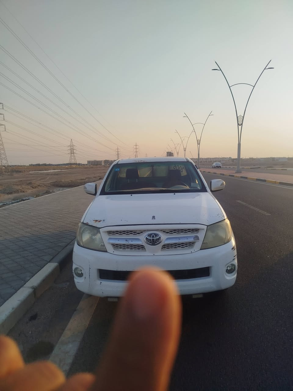 فلاونزه 2006للبيع مستعجل
مكينه كير شاصي مكفول 
سعر 97$وبيه مجال قليل 
رقم ذي قار بسمي 
مكان السياره بصره قضاء الفاو 
هاتف ***********

نص مكتوب في الصور:
- 2006