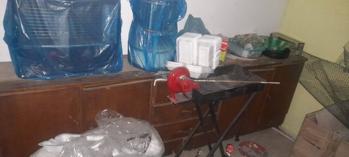 حاجات للبيع بأسعار مناسبة وبيها مجال للتفاوض 🔥
📌 معرض كبير طابقين
نظيف ومستعمل
💰 السعر: 100 ألف دينار — بي مجال
📌 كنتور 4 أبواب
نظيف ومستعمل
💰 السعر: 90 ألف دينار — بي مجال
📌 بوفية فراش
نظيفة ومستعملة
💰 السعر: 50 ألف دينار — بي مجال
📌 براد ماء أبو القارورة
مستعمل
💰 السعر: 40 ألف دينار — بي مجال
📌 عربانة للمعوقين
مامستعملة أبدًا وحالتها ممتازة
💰 السعر: 150 ألف دينار — بي مجال

بنكه سقف اصلي قديم  تشتغل بس اتخربط السعر  ٣٠ بي مجال
📲 للاستفسار ومعرفة التفاصيل أكثر:
عبر الخاص أو الواتساب، أو الاتصال على الرقم:
***********
✨ أسعار مناسبة والتفاوض موجود للجادين

