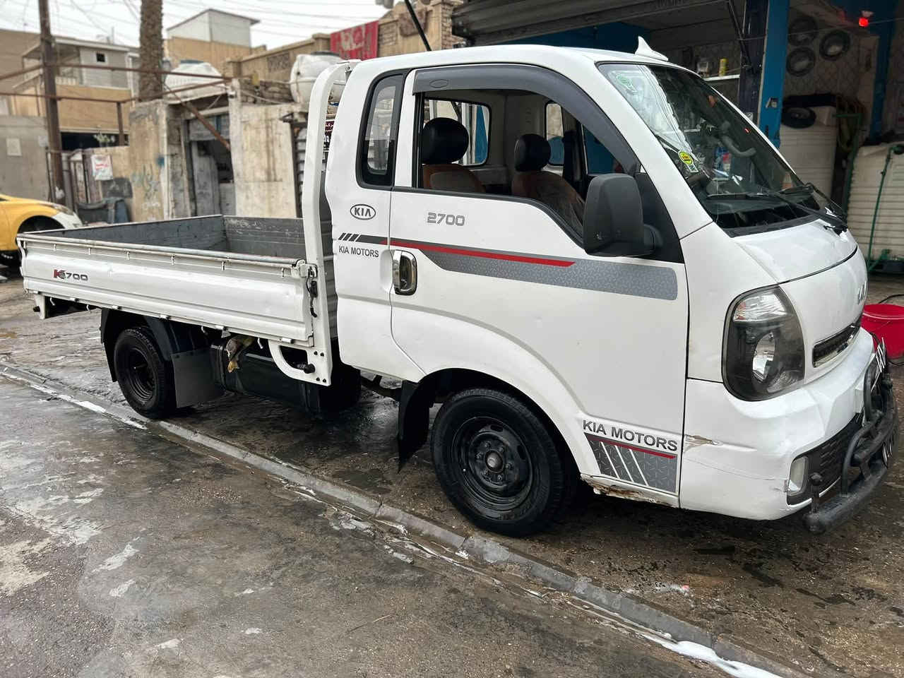 السلام عليكم كية حمل 2700 مفتوح السيارة خيرمن الله مبدل بيهة بنيدبلادي ولربع صفحة العبري السيارة من كير من شاصي من محرك كفالة السعر 110 وبيهة مجال عنواني بغداد الأمين الثانية هاتف ***********
