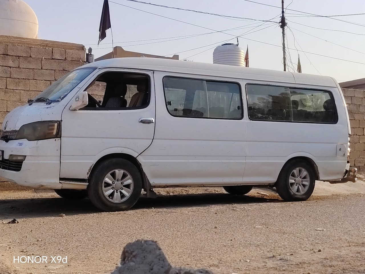السلام عليكم اجوان جنبي للبيع 2014 سياره حلوه وقاعده بيها صبغ حزام مال التعميرات محرك محرك محور مال ون جي سياره صافيه خير من الله السعر 65   ***********
