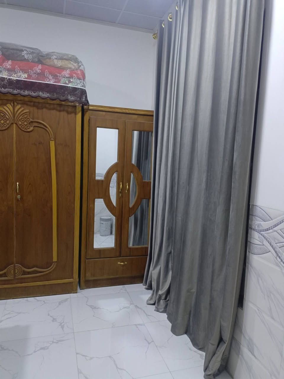 اخشاب عراقي صاج اصلي للبيع للستفسار ***********
