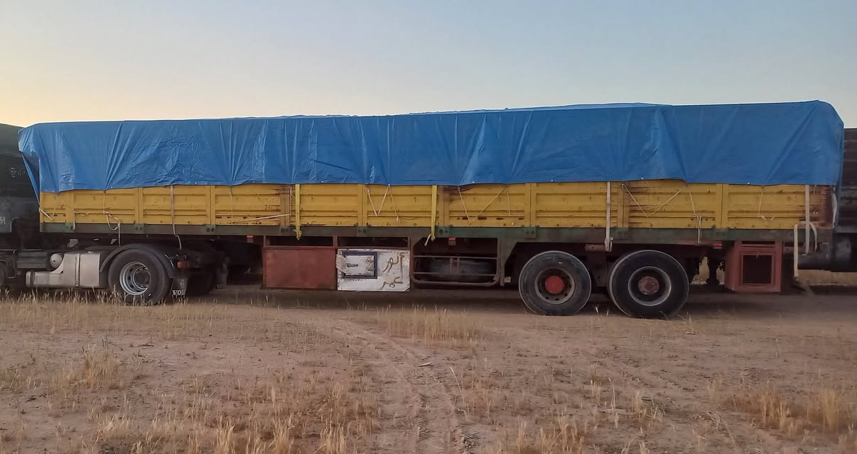 عربانه اجناب للبيع  ابلوم شاصي قطعتين 
الطول 12،50  دنكيرين اكسلات 
اجناب فصال اردني  
العنوان سامراء الخط السريع 
السعر  70   وبيه مجال 
***********
